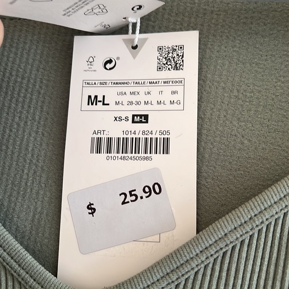 Crop top - Picture 5 of 6